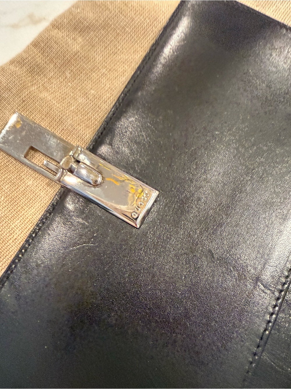 Gucci Black Leather Long Wallet with Silver-Tone Clasp - Picture 2 of 5